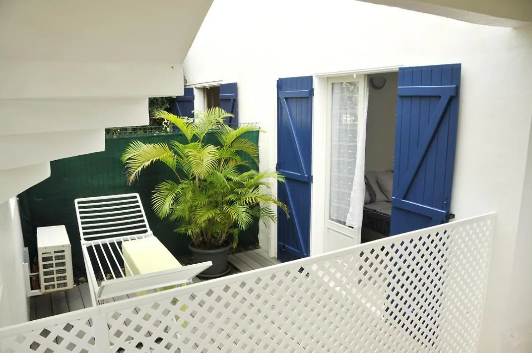 Apartmán Colibri Dampierre Appartement Cosy Au Gosier Avec Piscine, Terrasse Et Vue Mer Le Gosier