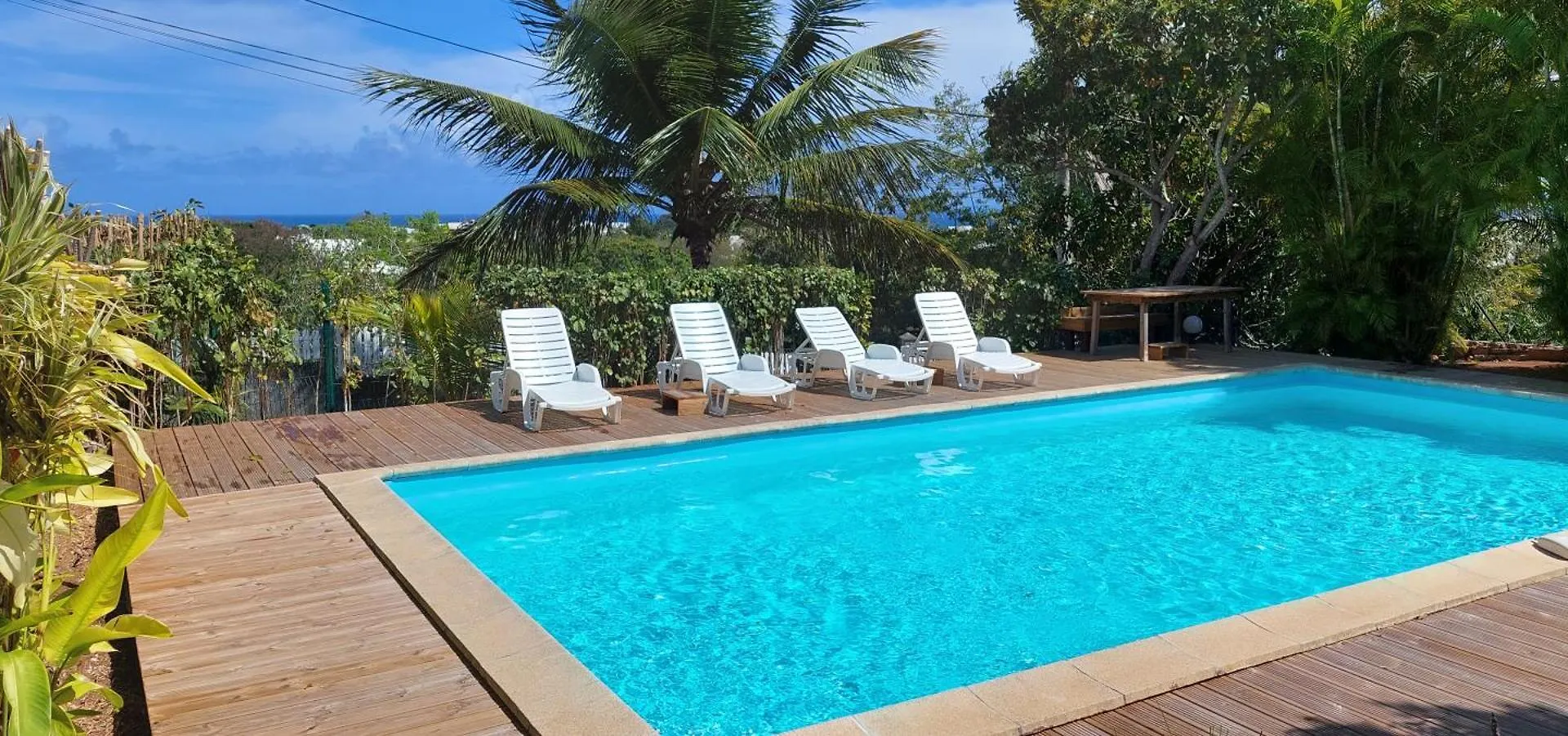 Colibri Dampierre Appartement Cosy Au Gosier Avec Piscine, Terrasse Et Vue Mer Le Gosier